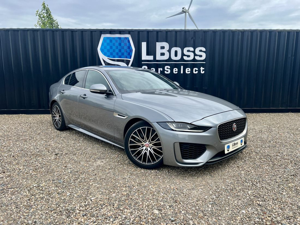 53591200-40.jpg